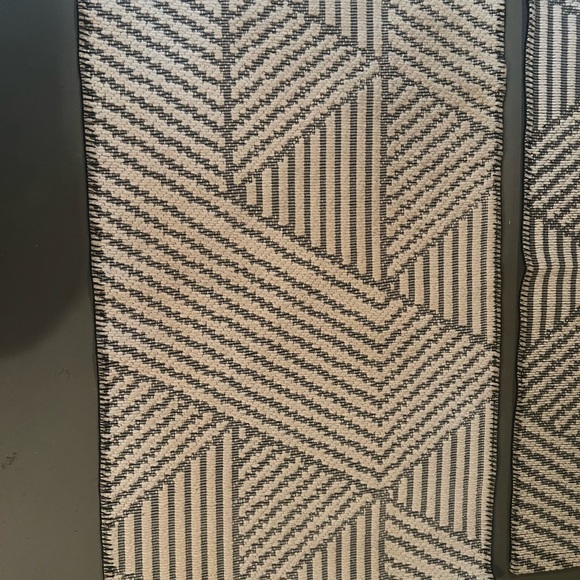 Geometric Patterned Rugs - Picture 2 of 4